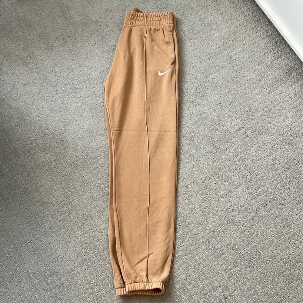 Nike sweat pants, size small, brand new